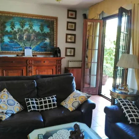 Luxury 3-bedrooms Near The Sea In Villa